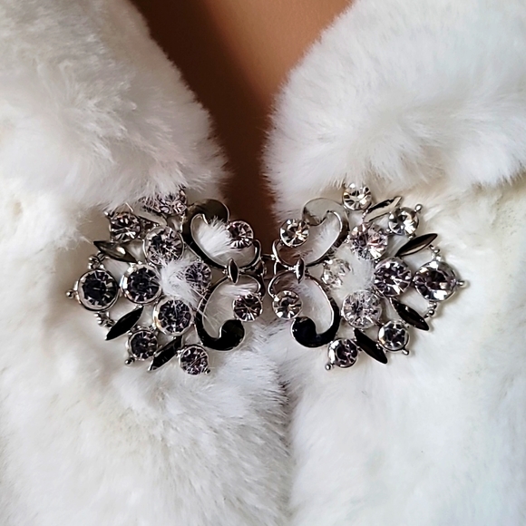 New! WAIT FOR YOU Winter White Faux Rex Rabbit Chinchilla Fur Wrap Stole Jacket. - Picture 7 of 11